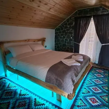 The Village House * Korce