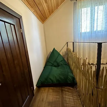 The Village House * Korce