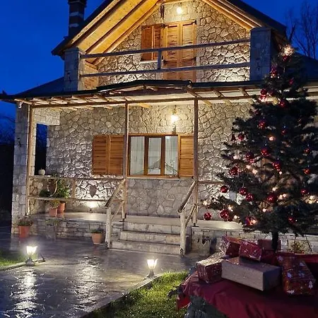 The Village House ヴィラ *